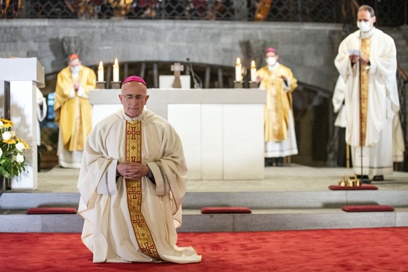 Joseph Maria Bonnemain wird zum neuen Bischof von Chur geweiht, am Freitag, 19. Maerz 2021 waehrend der Bischofsweihe und Amtseinsetzung von Joseph Maria Bonnemain in der Kathedrale Maria Himmelfahrt  ...