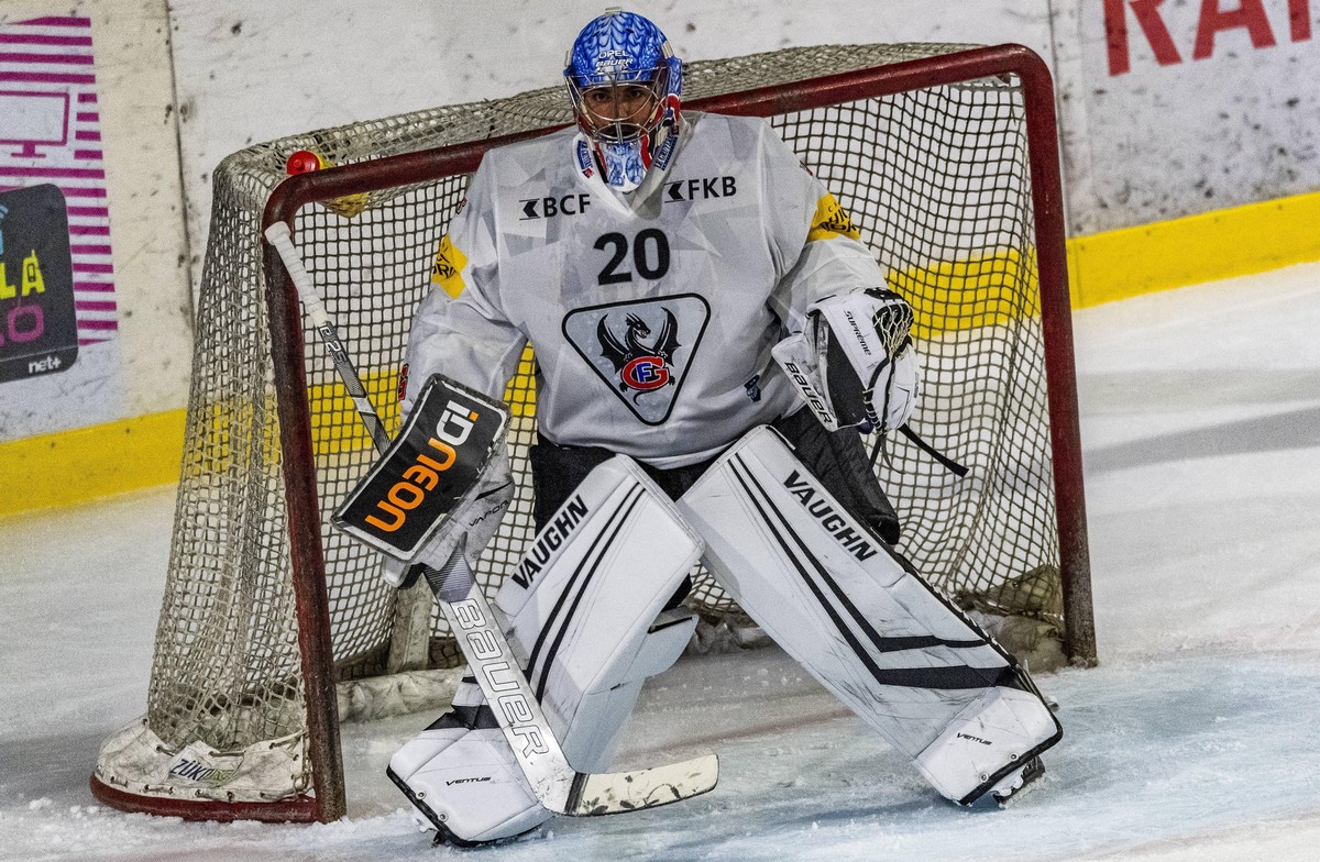 Switzerland: The Coupe des Bains hockey match Yverdon-les-Bains-Switzerland, 08/25/2020: Reto Berra goalkeeper is in action of Hc Fribourg-Gotteron during the Coupe des Bains with Lausanne Hc and Hc F ...