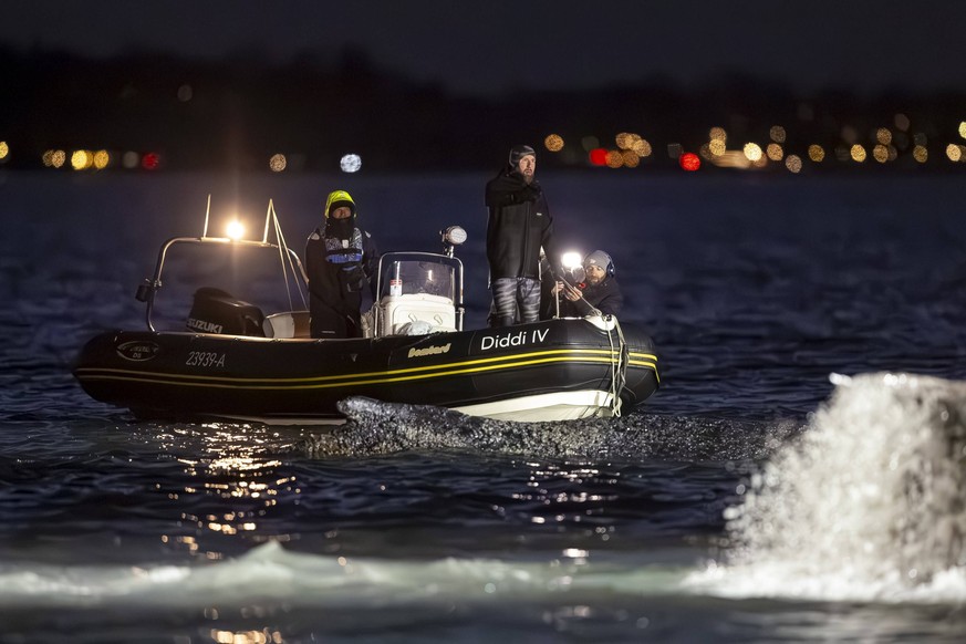 Robert Marc Lehmann. Buckelwal strandet vor Niendorfer Hafeneinfahrt Timmendorfer Strand, 26.03.26 Timmendorfer Strand Schleswig-Holstein Germany *** Robert Marc Lehmann Humpback whale stranded off Ni ...