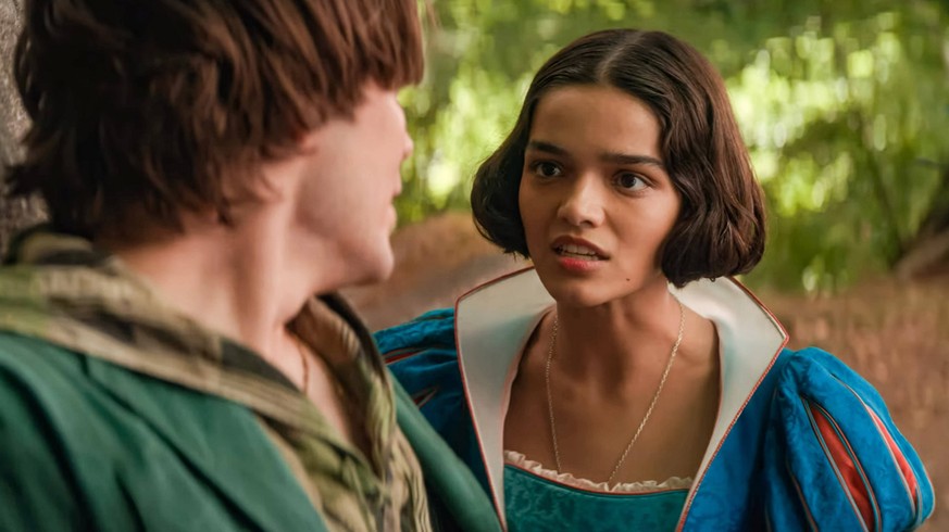 Andrew Burnap and Rachel Zegler USA. Andrew Burnap and Rachel Zegler in a scene in C Walt Disney Studios Motion Pictures film, Snow White 2025. Plot: Snow White is a princess whose life changes when h ...