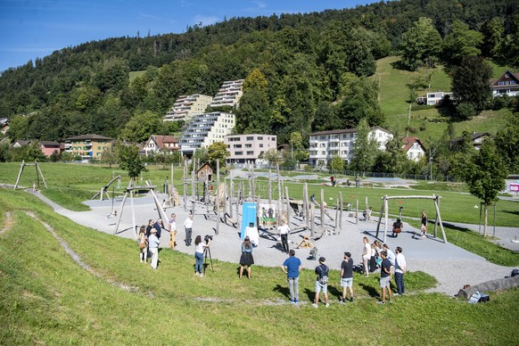 Die Freizeitanlage Langmatt mit Spielplatz, anlaesslich der Preisuebergabe des &quot;Inspire Award&quot; des UNO-Kinderhilfswerk Unicef an die Freizeitanlage Langmatt in der Stadt Kriens am Donnerstag ...