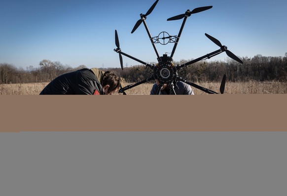 Zwei Aerorozvidkadas mit einer Drohne kurz vor Kriegsbeginn: «Und das alles ist nur dem Einsatz von 30 Leuten zu verdanken.» 