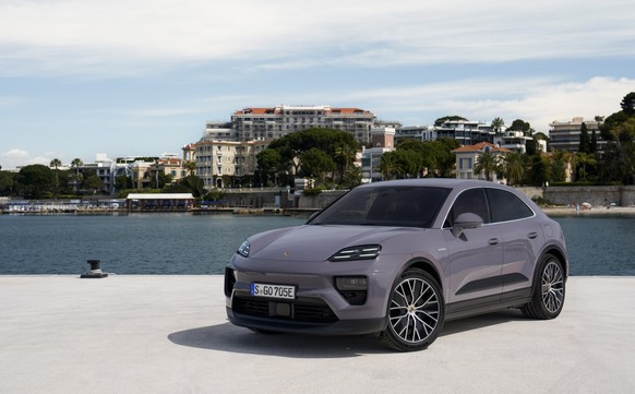 Porsche Macan 4 Electric