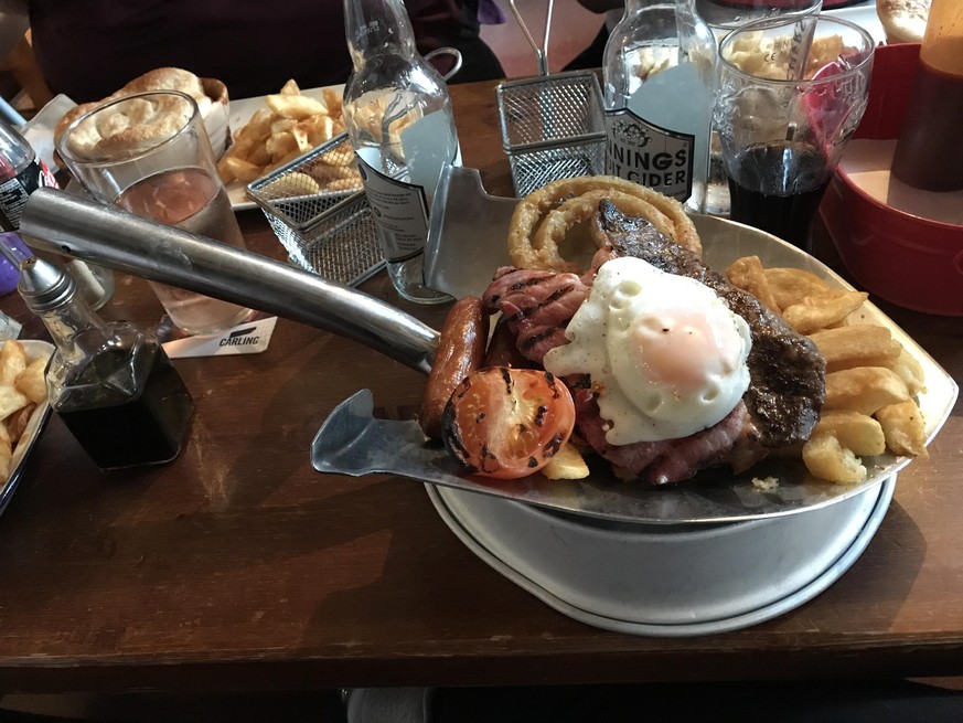 we want plates #wewantplates hipster food essen https://www.reddit.com/r/WeWantPlates/