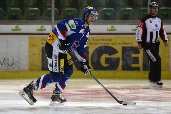 Biels Igor Jelovac feiert beim Sieg gegen die ZSC Lions seine Torpremiere in der NLA.