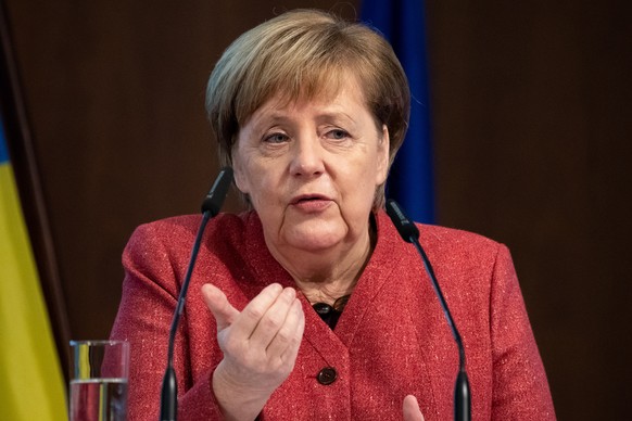epa07196921 German Chancellor Angela Merkel delivers a speech during the third German-Ukrainian Business Forum in Berlin, Germany, 29 November 2018. Angela Merkel says she plans to press Russian Presi ...
