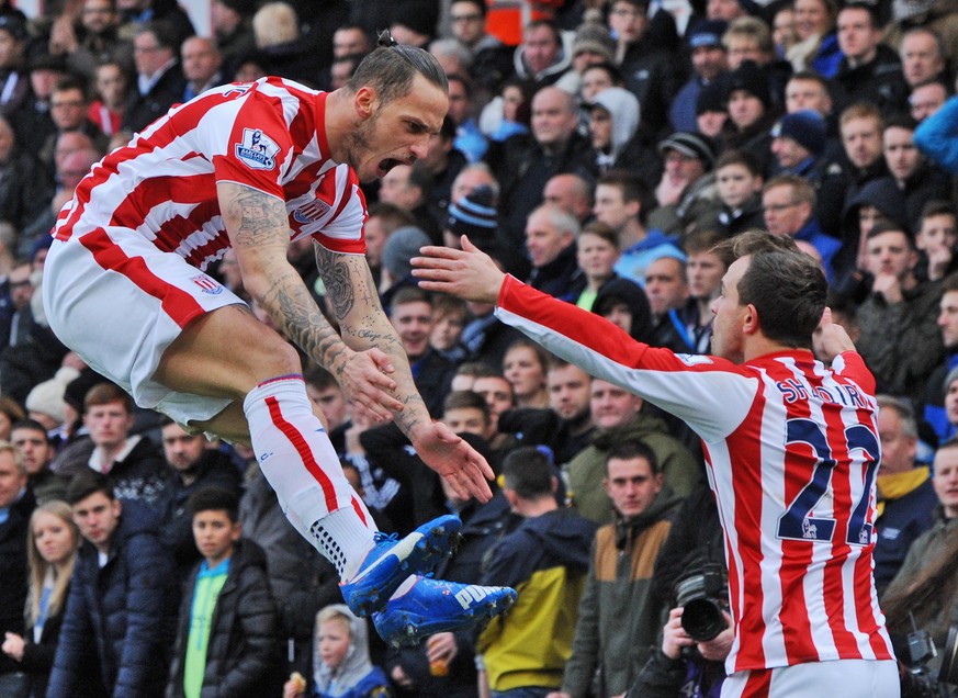 Spring in meine Arme! Shaqiri empfängt Doppeltorschütze Arnautovic.