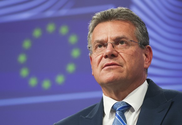 epa11013390 EU Commission Vice President Maros Sefcovic gives a press conference on &#039;EU-UK rules of origin for electric vehicles&#039; following the weekly college meeting of the EU commission in ...