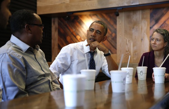 Hoher Besuch: US-Präsident Barack Obama trifft Bauarbeiter in einem Shake Shack in Washington.