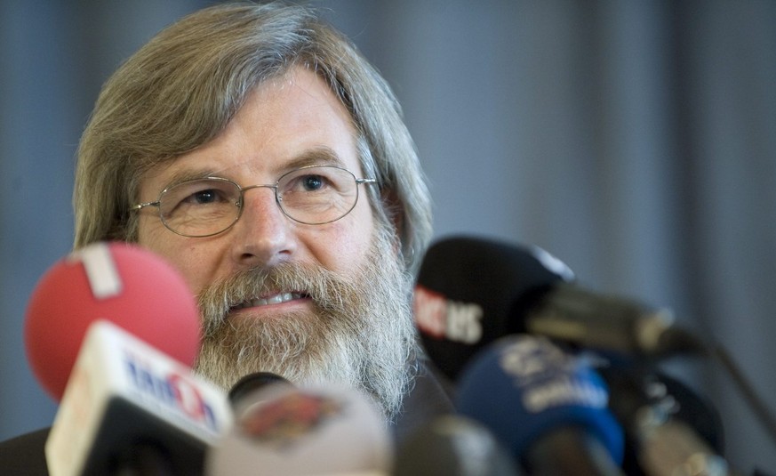 Max Goeldi bei der Pressekonferenz nach seiner Rueckkehr aus Libyen, am Montag, 14. Juni 2010 in Bern. Die Odyssee von Max Goeldi in Libyen ist zu Ende: Goeldi verliess am Sonntagabend das Land, in de ...