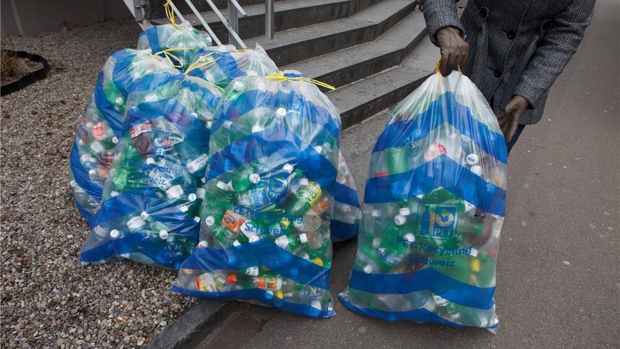 Können PET-Flaschen in Zukunft auch von zu Hause aus entsorgt werden?