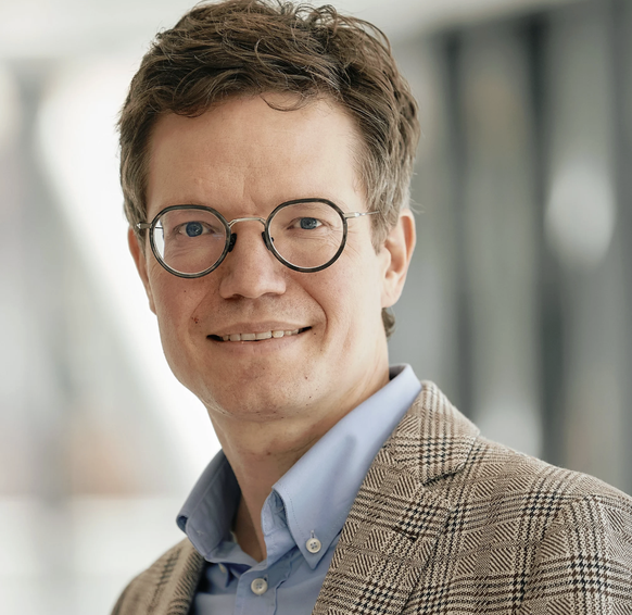 Holger Cramer, Professor für die Erforschung komplementärmedizinischer Verfahren.