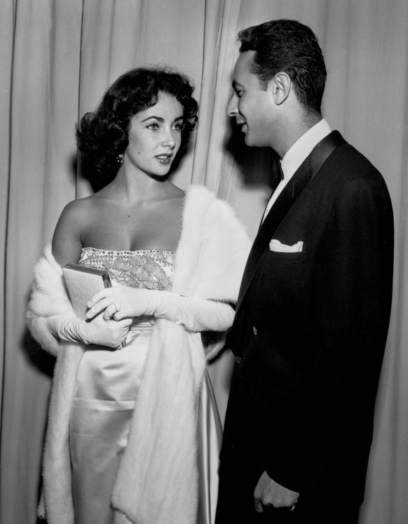 Elizabeth Taylor, Stanley Donen, 20th Academy Awards - 1948. File Reference 34145-774THA PUBLICATIONxINxGERxSUIxAUTxONLY Copyright: xCPCx 34145-774THA