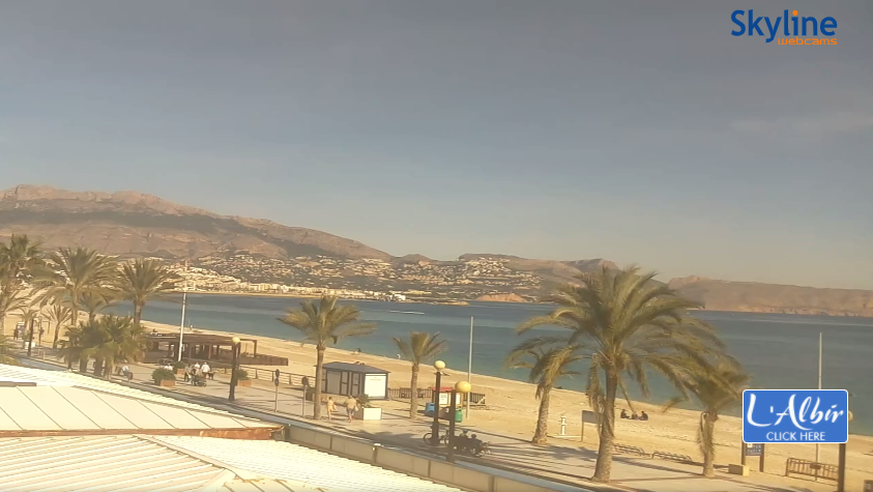 Hier will man wirklich nicht sein: Strand von Alicante.