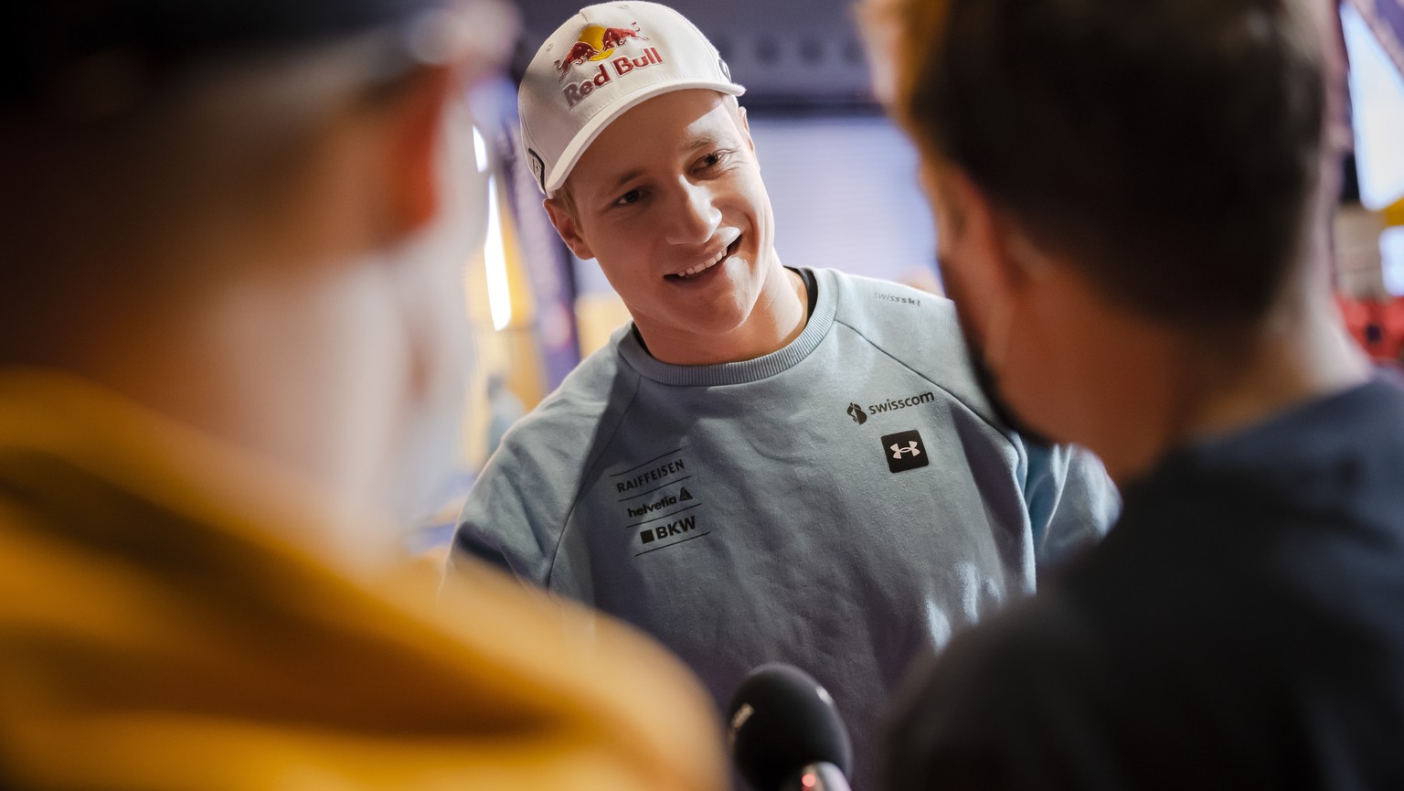 Swiss Ski Athlet Marco Odermatt im Interview mit Medien waehrend der Materialausgabe von Swiss Ski in der Samsung Hall, am Dienstag, 28. September 2021 in Duebendorf. (KEYSTONE/Michael Buholzer)