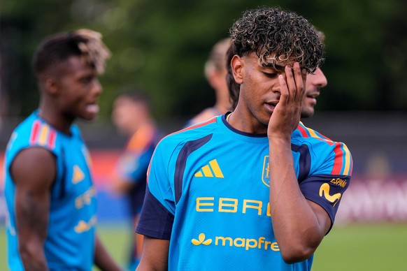 Spain's Lamine Yamal works out during a training session, Saturday, June 6, 2026, in Chattanooga, Tenn., ahead of the World Cup soccer tournament. (AP Photo/Mike Stewart)
Lamine Yamal