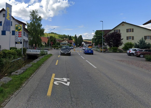 Der Fussgängerstreifen vor dem Volg in Herznach.
