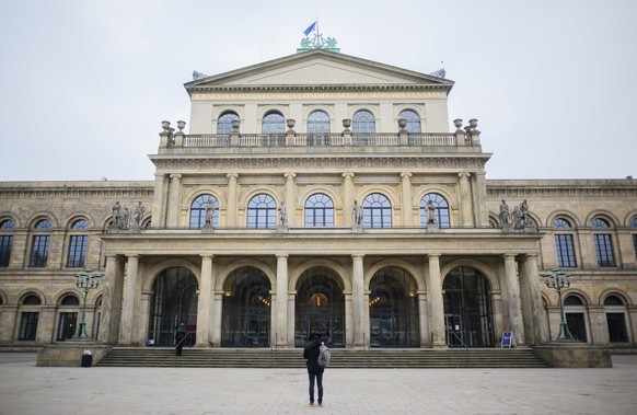 ARCHIVE - February 13, 2023, Lower Saxony, Hanover: View of the State Opera in Hanover.  (to dpa: