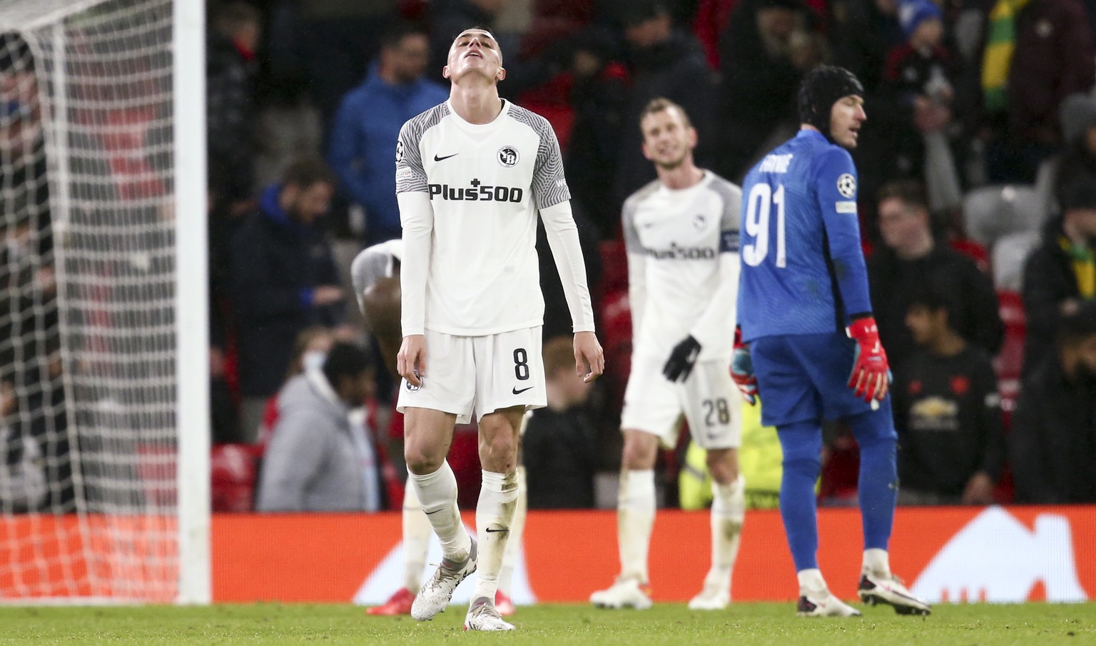 epa09630624 Young Boys&#039; Vincent Sierro reacts after the UEFA Champions League group F soccer match between Manchester United and Young Boys Bern in Manchester, Britain, 08 December 2021. EPA/THOM ...