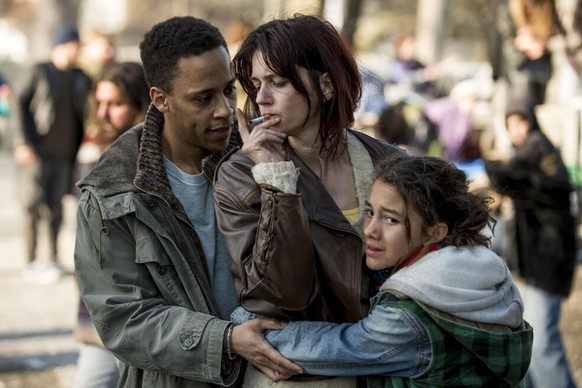 Platzspitzbaby mit Sarah Spale und Luna Mwezi