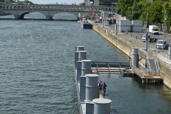 Last year, only swimmers were able to swim in the Seine during the Olympics, but this year the beaches were opened to the public after a hundred years and three new bathing spots were created. The Bra ...