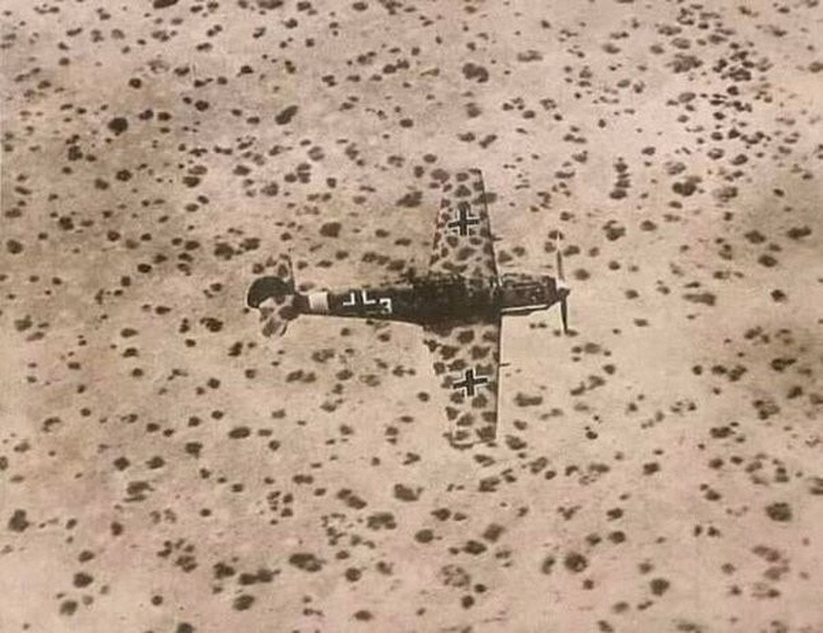 Messerschmitt 109-E – wenn Flugzeugtarnung gut funktioniert. 
Imperial War Museum