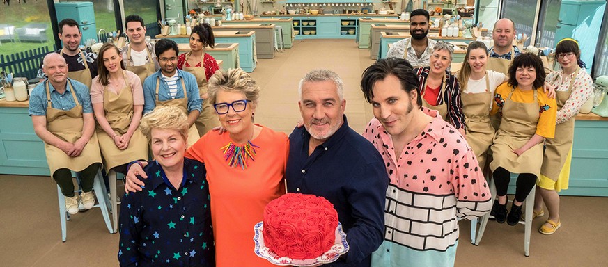 the great british bake off sandy toksvig, prue leith, paul hollywood, noel fielding TV reality show backen essen food grossbritannien TV https://thegreatbritishbakeoff.co.uk/