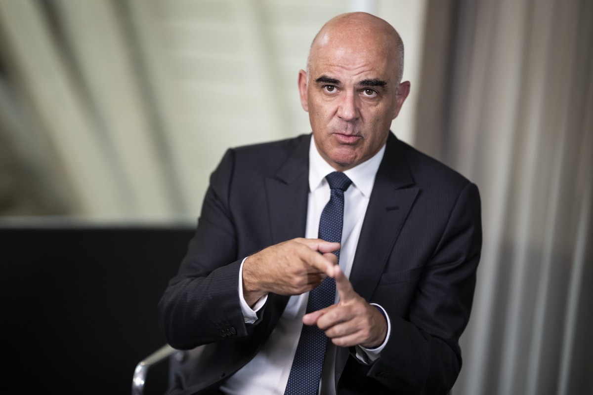 Alain Berset, gewaehlter Generalsekretaer des Europarates, spricht in einem Interview ueber sein neues Amt, am Montag, 9. September 2024 in Bern. Berset wird sein Amt am 18. September in Strassburg F  ...