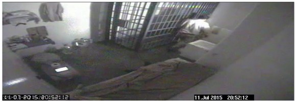 «Ich bin dann mal weg»: Das sind die letzten Bilder der Überwachungskamera in der Zelle von Joaquín Archivaldo Guzmán Loera. Erst zwei Stunden später wird im Hochsicherheitsgefängnis ...