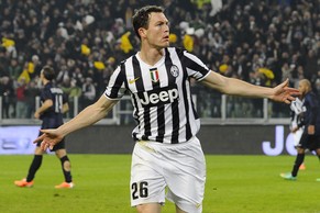 Lichtsteiner bleibt bei der alten Dame.