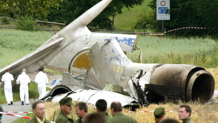 Трагедия 1 июля 2002 года над боденским озером. Катастрофа ту-154 над боденским озером. Ту 154 над боденским озером. 2 июля 2002 года. Катастрофа ту-154 над боденским озером.