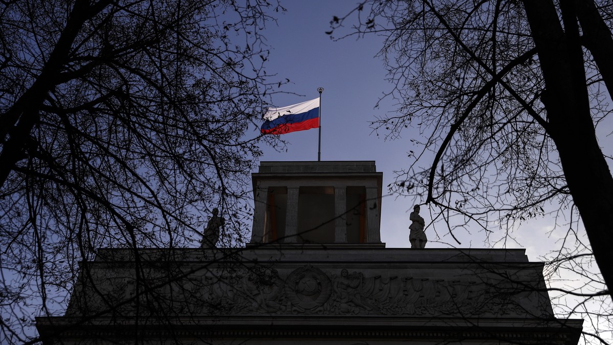 epa08493630 (FILE) - A Russian flag waves on top of the Russian Embassy in Berlin, Germany, 04 December 2019 (reissued 18 June 2020). In the murder case of an exiled Chechen in Berlin in Augusgt 2019, ...
