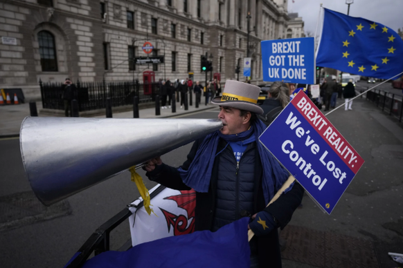 «Brexit got the UK done», der Brexit hat Grossbritannien erledigt: Demonstrant in London.