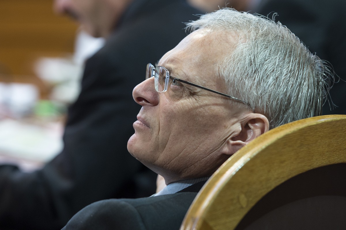 Ständerat Thomas Minder stört sich an der fehlenden Parteispende-Transparenz für Aktionäre.