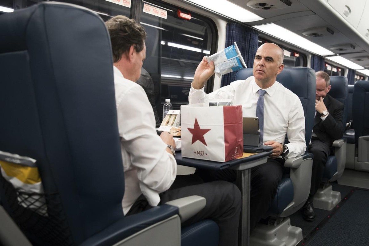 Lors d'un trajet en train entre New York et Philadelphie. Alain Berset était alors président de la Confédération.