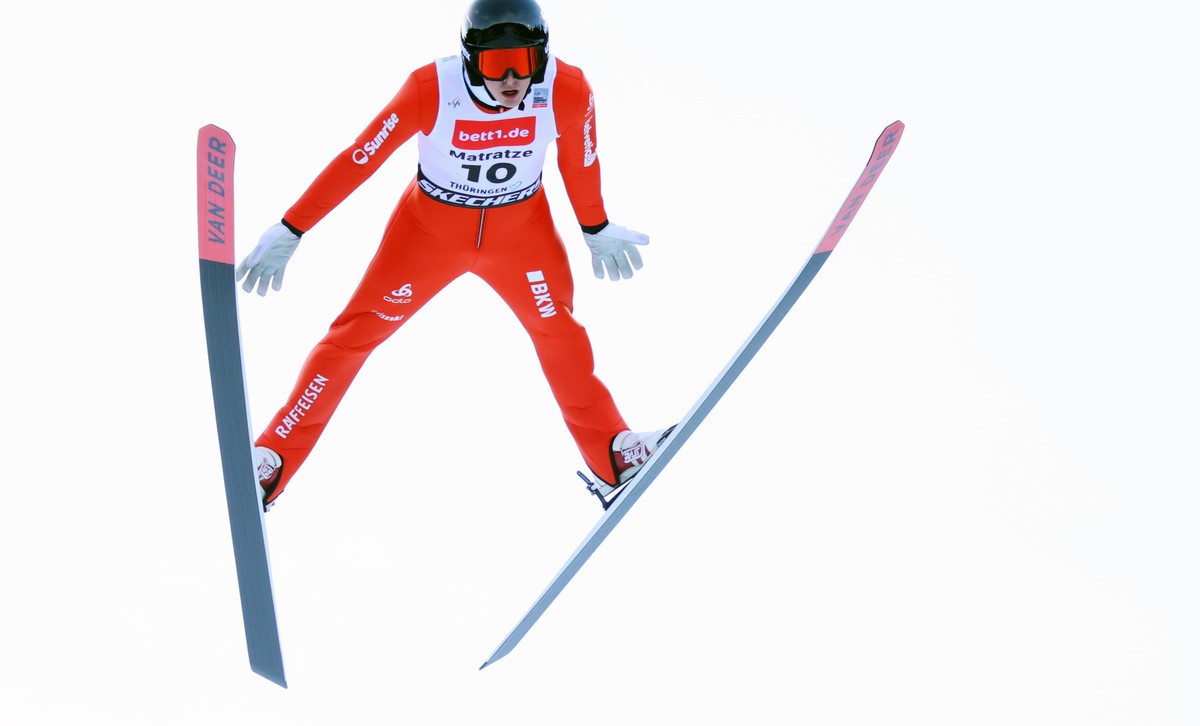 epa12655936 Finn Kempf of Switzerland in action during the ski jumping portion of the Men Individual Compact Normal Hill/7.5km at the FIS Nordic Combined World Cup event in Oberhof, Germany, 17 Januar ...