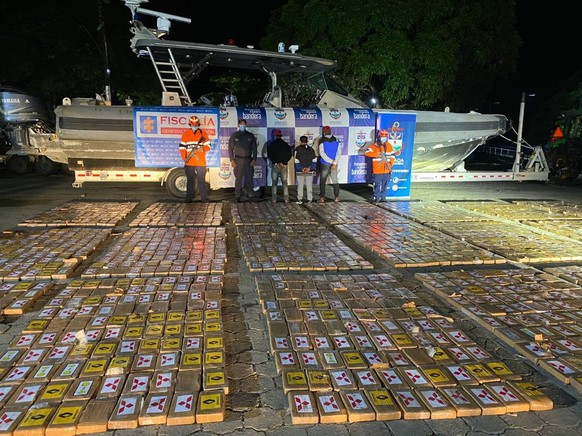 Dieses kleine U-Boot hat rund zwei Tonnen Kokain an Bord\nDa wird aber Renault und Mitsubishi nicht erfreut sein, dass Ihre Grossbestellung abgefangen wurde XD