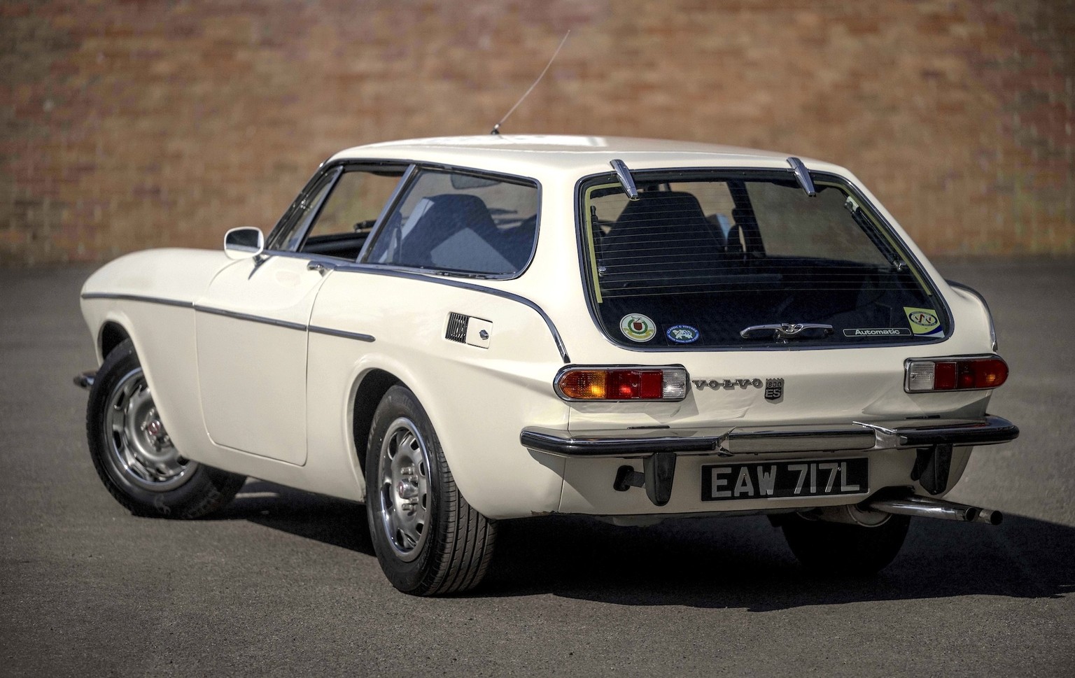 1973 Volvo P1800 ES

https://www.themarket.co.uk/en/listings/volvo/p1800-es/f9914f00-c039-41b9-aa68-33c962510ee5?open=true