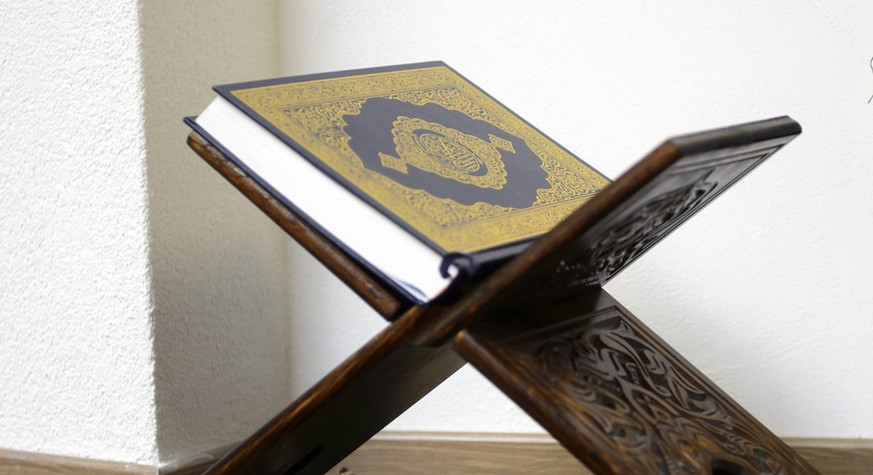 Schüler dürfen Lehrerin Händedruck verweigern – Entscheid einer Basler Schule spaltet Muslime