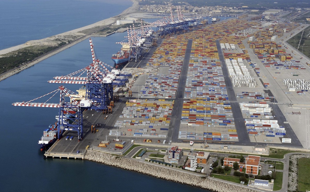 FILE - This 2010 photo shows an aereal view of the Gioia Tauro port, southern Italy. On Tuesday, Feb. 11, 2014, a joint Italian-U.S. anti-Mafia blitz is underway with numerous arrests reported on both ...