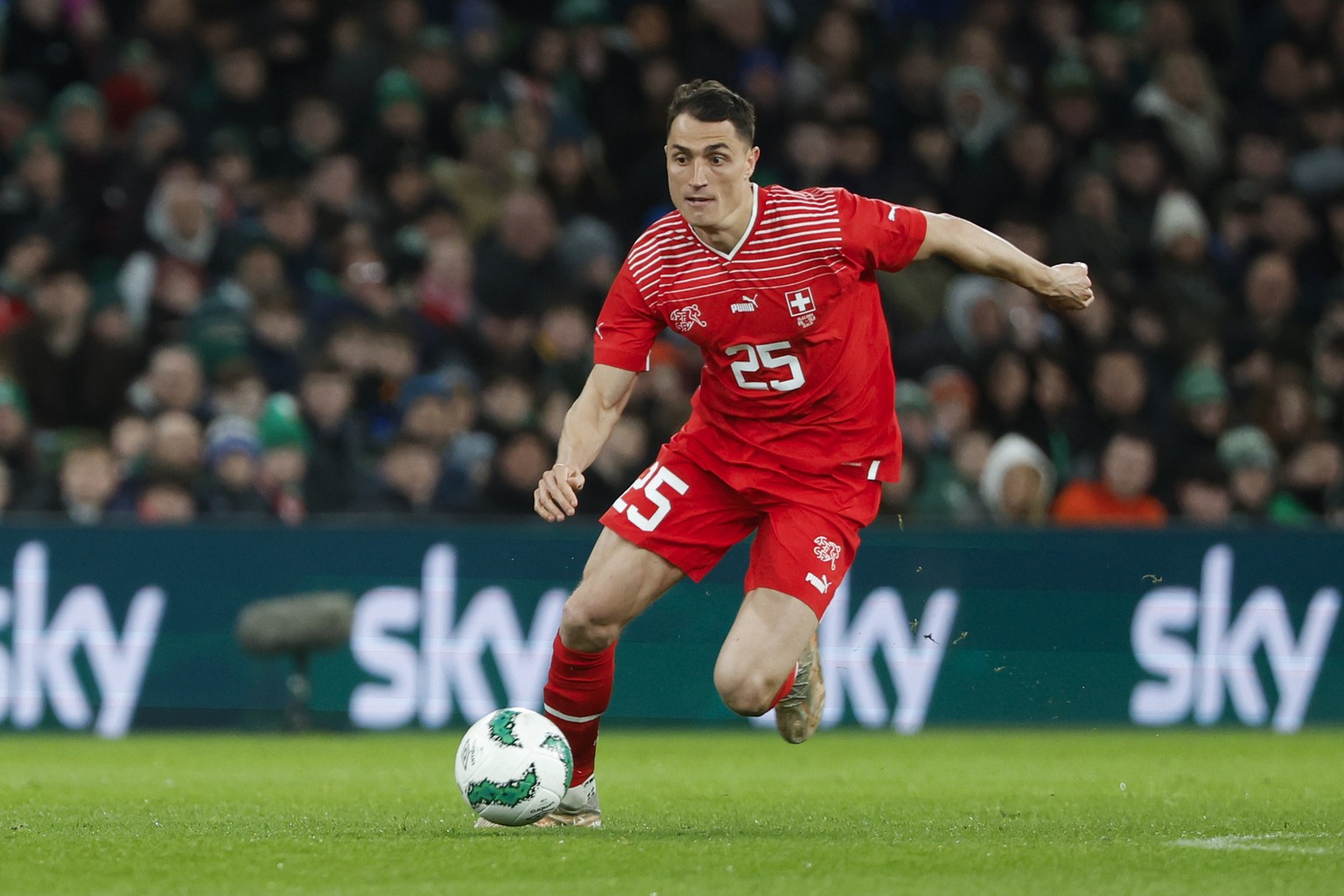 Switzerland&#039;s Vincent Sierro in action during the international friendly soccer match between Ireland and Switzerland at the Aviva Stadium in Dublin, Ireland, Tuesday, March 26, 2024. (KEYSTONE/P ...