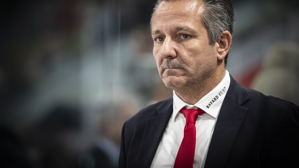 Head Coach Marco Bayer (ZSC) im Spiel der Eishockey National League zwischen den ZSC Lions und dem HC Fribourg Gotteron, am Freitag, 24. Oktober 2025 in der Swiss Life Arena in Zuerich. (KEYSTONE/Andr ...