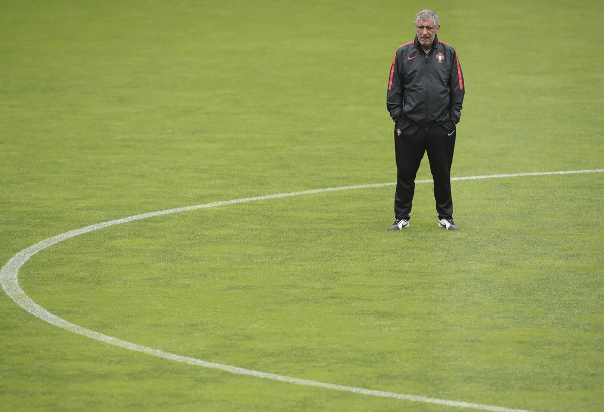 Un coach à l'ancienne, dans son style vestimentaire et ses idées