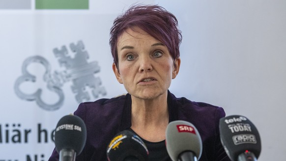 Die Nidwaldner SVP Regierungsraetin Michele Bloechliger gibt ihre Bundesratskandidatur als Nachfolgerin des abtretenden Bundesrat Ueli Maurer bekannt, am Montag, 17. Oktober 2022 im Rathaus in Stans i ...
