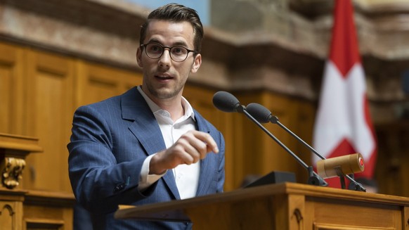 Andri Silberschmidt, FDP-ZH, spricht waehrend der Debatte um die BVG-Reform, waehrend der Fruehlingssession der Eidgenoessischen Raete, am Dienstag, 28. Februar 2023, in Bern. (KEYSTONE/Peter Klaunzer ...