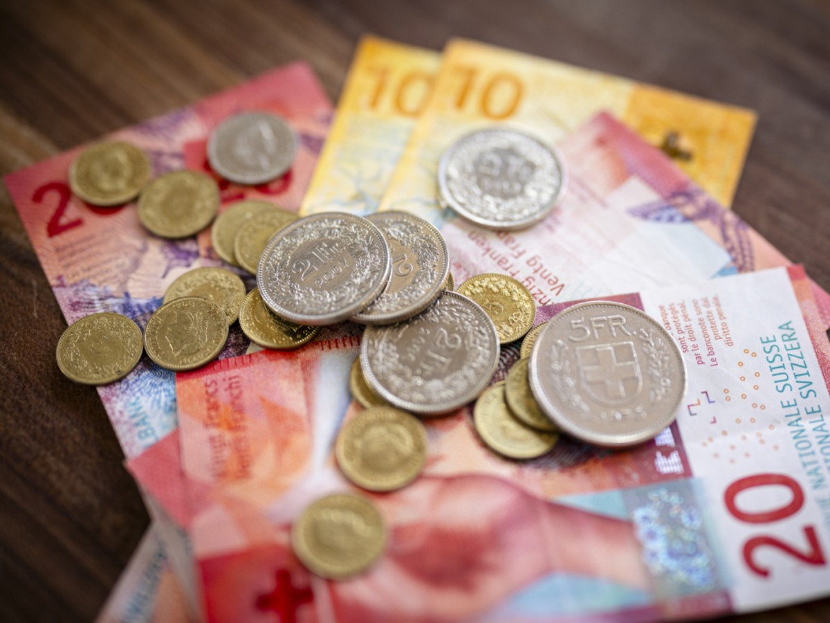 Le contre-projet direct du gouvernement renforce le statut juridique de l'argent liquide et du franc comme monnaie suisse (archives).