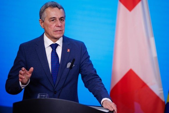 epa12525889 Swiss Federal Councillor and Foreign Minister Ignazio Cassis gestures during a press conference in Berlin, Germany, 14 November 2025. EPA/CLEMENS BILAN