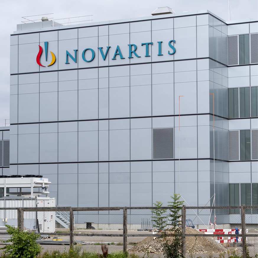 ARCHIVBILD - ZUR MELDUNG NOVARTIS MIT MEHR UMSATZ UND WENIGER GEWINN, AM MITTWOCH, 24. APRIL 2019 - Ein Produktionswerk von Novartis in Stein, am Montag, 3. September 2018. (KEYSTONE/Georgios Kefalas)