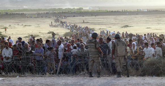 Massenansturm an der türkischen Grenze.