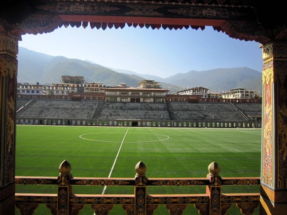 Spezielle Atmosphäre in Bhutan: Hier das Changlimithang Stadium.